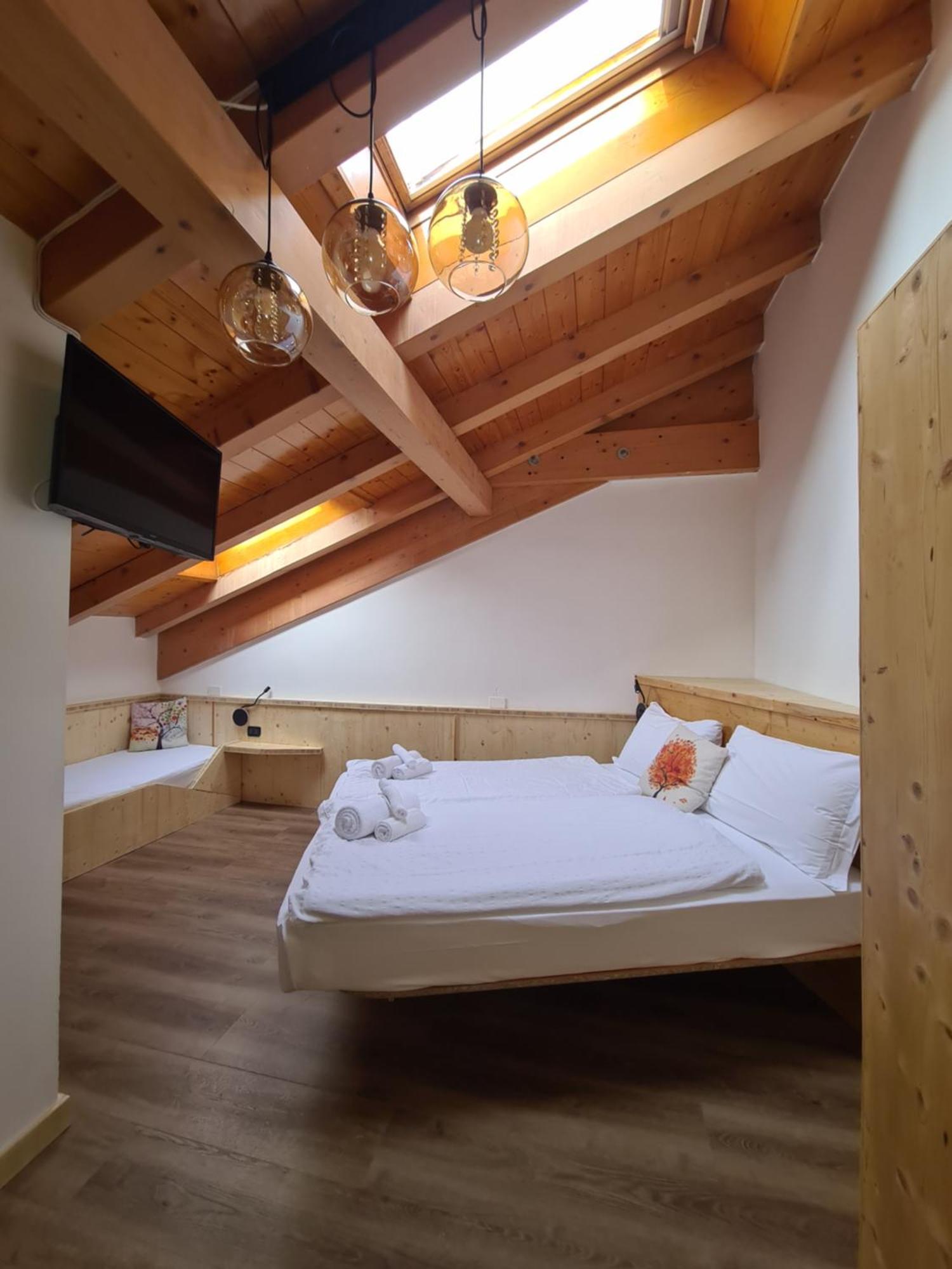 Hotel Pezzotti Пелліццано Екстер'єр фото