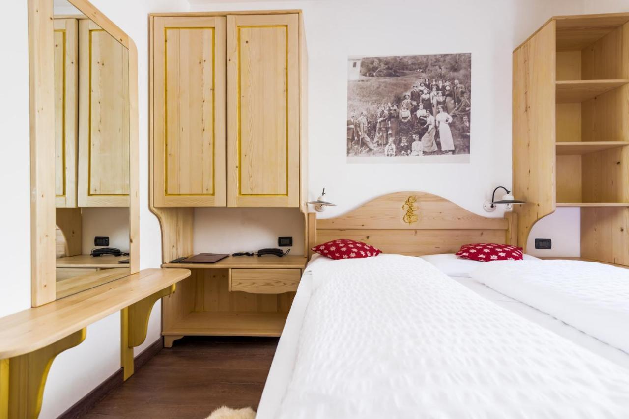 Hotel Pezzotti Пелліццано Екстер'єр фото